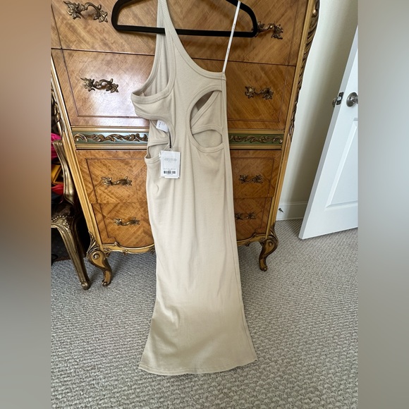 NWT The Line by K Gael Cream One Shoulder Midi Tank Dress Sz Large - Picture 8 of 10